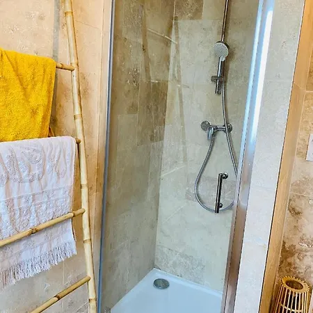 Almanarre 公寓 耶尔