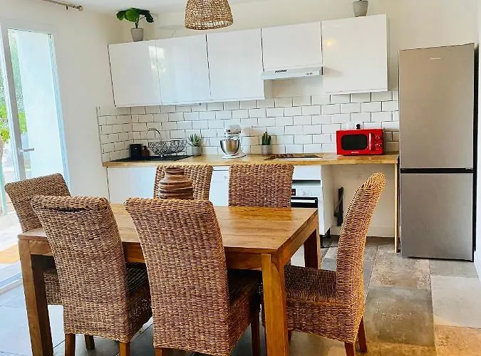 Appartement Almanarre *